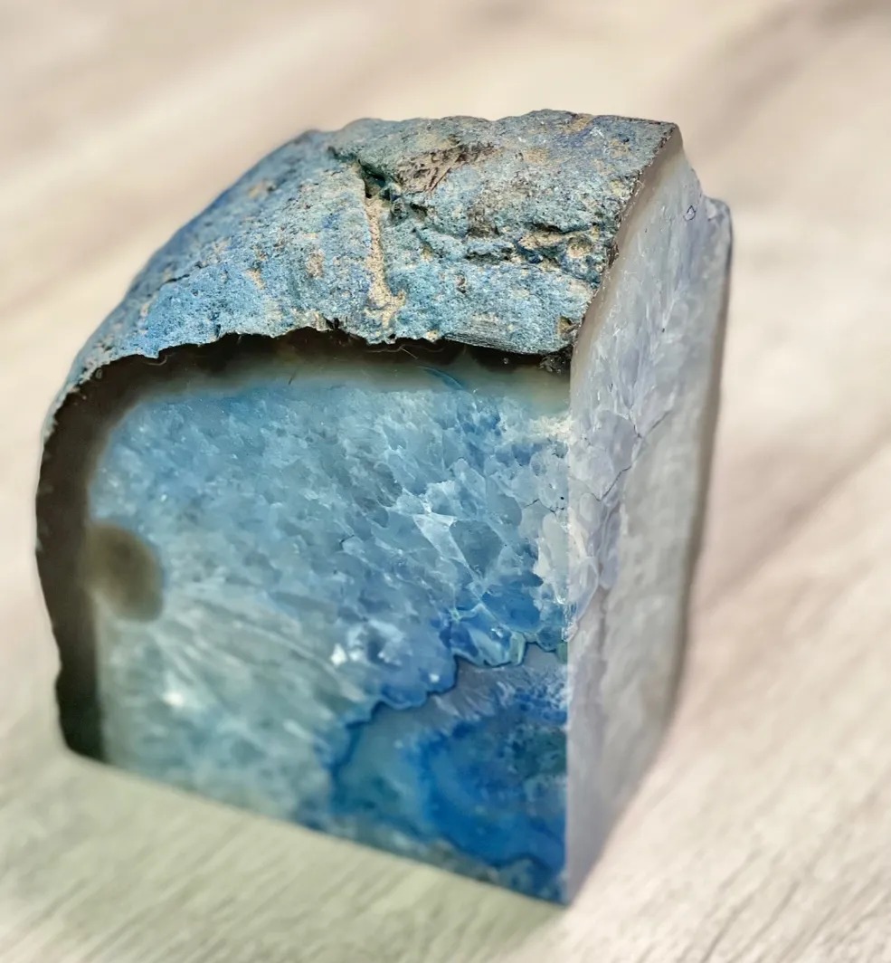 Blue Agate Geode Chrystal at Soul Synergy Wellness