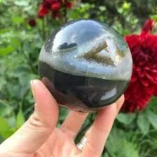 Agate Quartz Sphere and Globe crystal